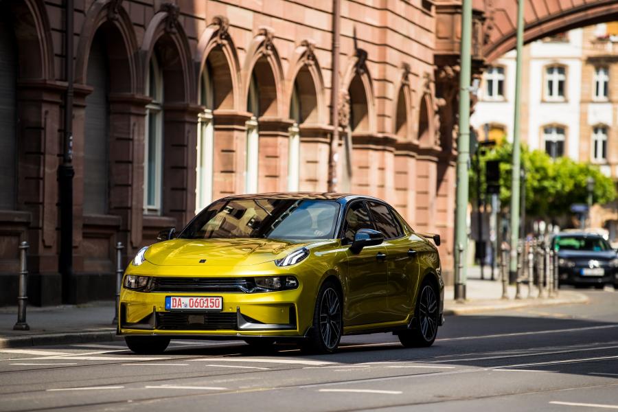  LYNK&Co 03+ 2019 года  (фото 20 из 38)